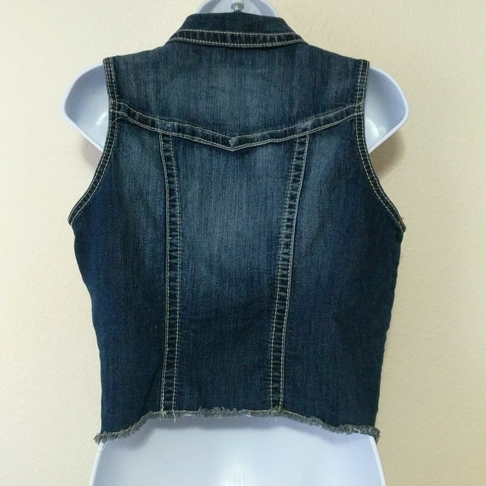 Jean Vest - Picture 4 of 5